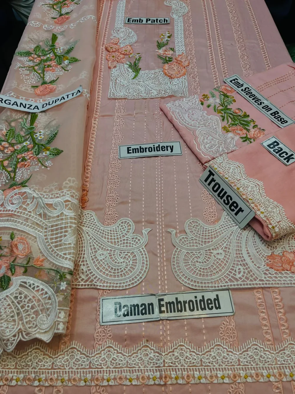 Crimsonn-CR-02-Pink-Embroidered-Lawn-Three-Piece-Summer-Collection-eid-collection-1.webp
