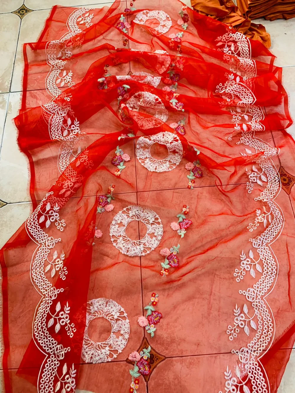 Crimsonn-CR-05-Red-Embroidered-Lawn-Three-Piece-Summer-Collection-eid-collection-1.webp