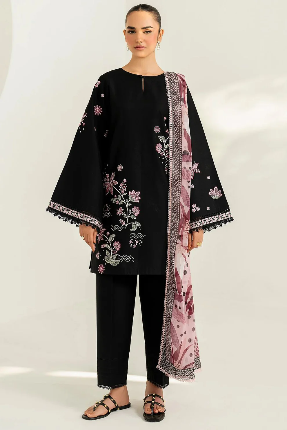 6c8ff6bd-5969-415c-90ea-68584f518189 Farasha Embroidered Three Piece Lawn FR-132 - Image 1